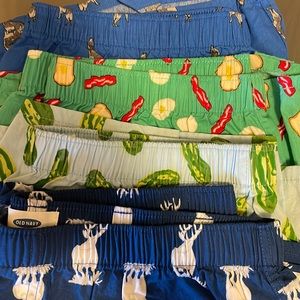 SOLD Bundle of 4 NWOT Old Navy Patterned Boxer Shorts
